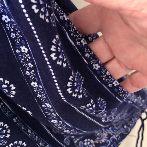 NEW Skies are Blue Navy and White Three Quarter Sleeve Romper Size S NWT - Picture 4 of 16